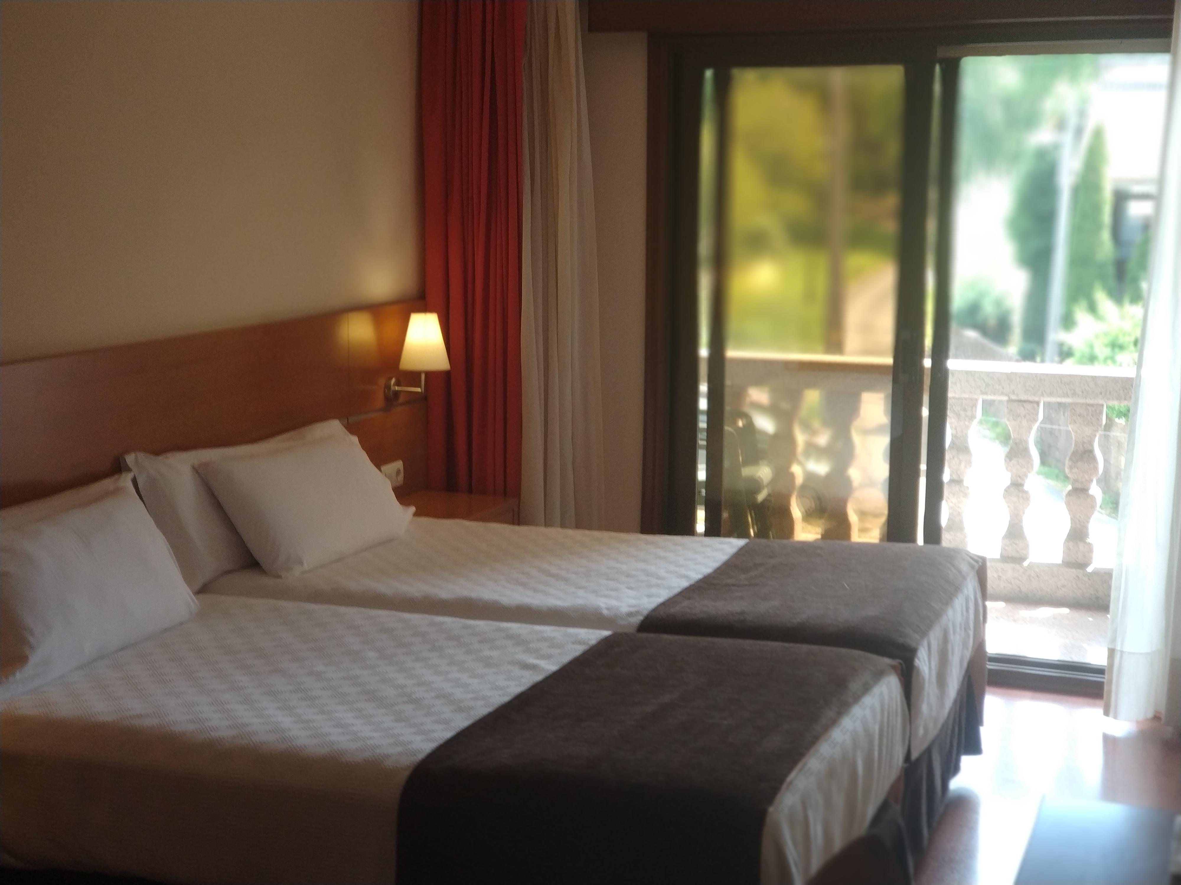 Hotel Avion By Bossh Hotels Vigo Exterior photo