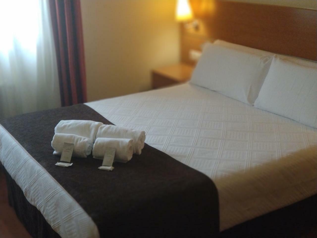Hotel Avion By Bossh Hotels Vigo Exterior photo