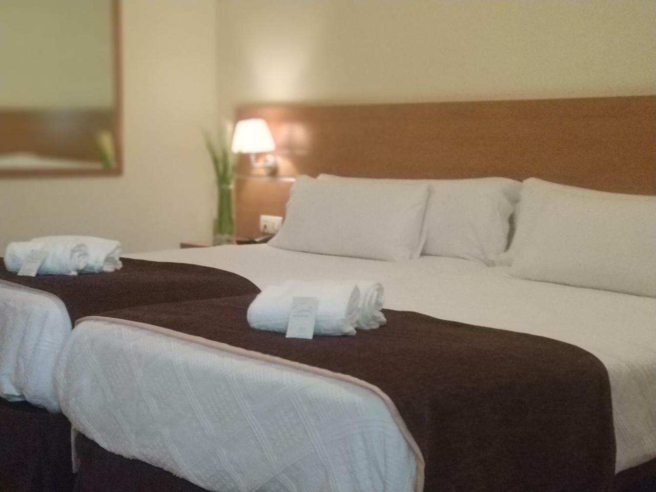 Hotel Avion By Bossh Hotels Vigo Exterior photo